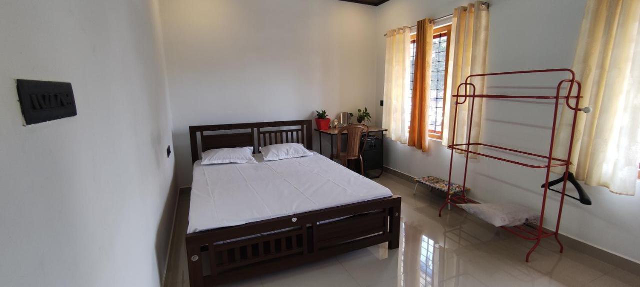 Soly'S Villa Homestay มุนนาร์ ภายนอก รูปภาพ
