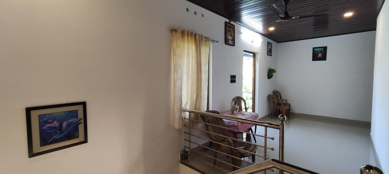 Soly'S Villa Homestay มุนนาร์ ภายนอก รูปภาพ