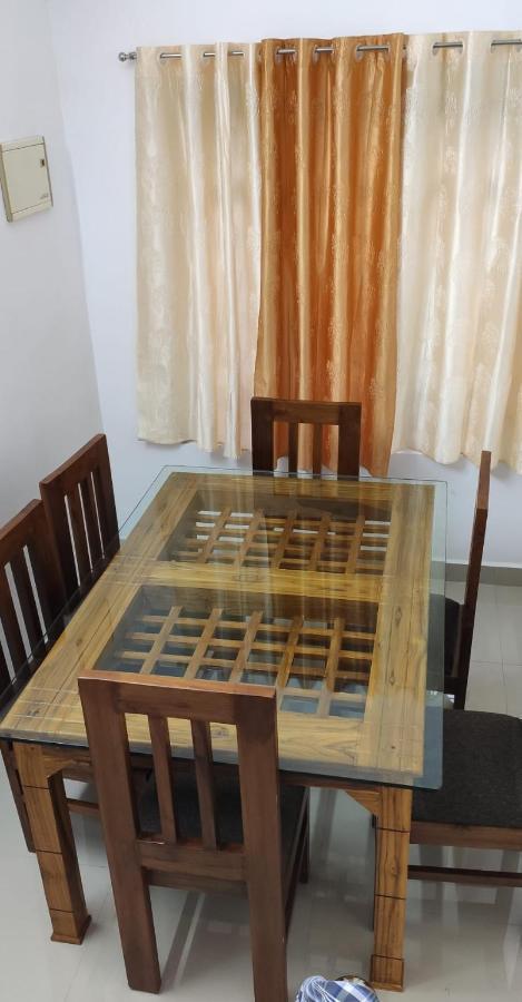Soly'S Villa Homestay มุนนาร์ ภายนอก รูปภาพ
